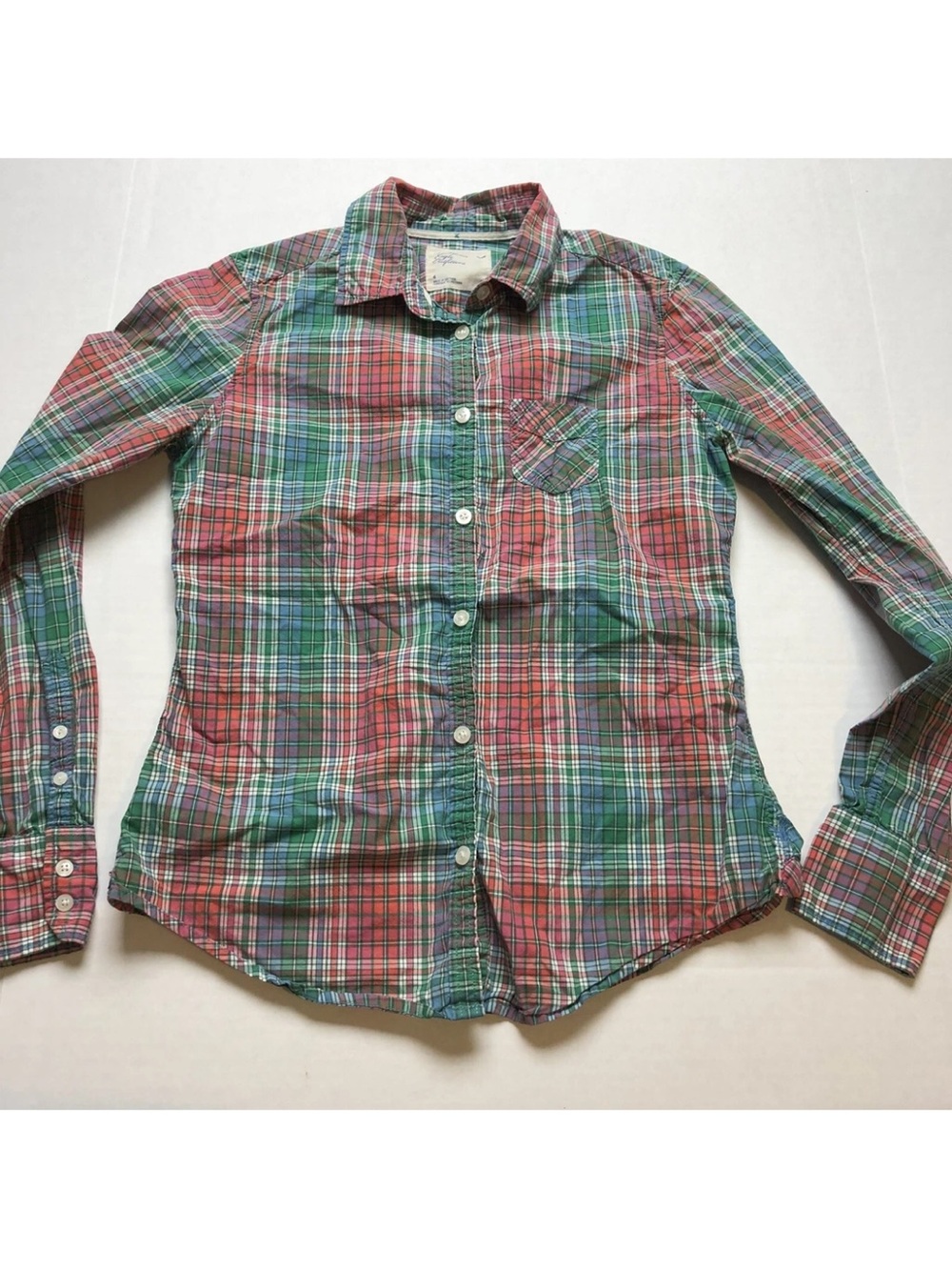 American eagle plaid button up 0